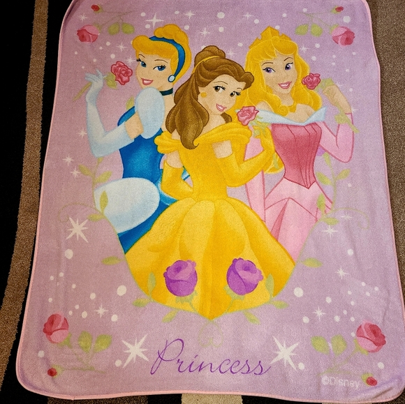 Disney Other 42 5ftlx4ftw Disney Princess Blanket Poshmark